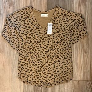 NWT Abercrombie & Fitch Leopard Print Long Sleeve Leggings T-shirt Size XS